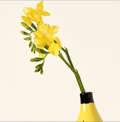 Vase banane créatif pour des compositions florales uniques – Décoration d'intérieur